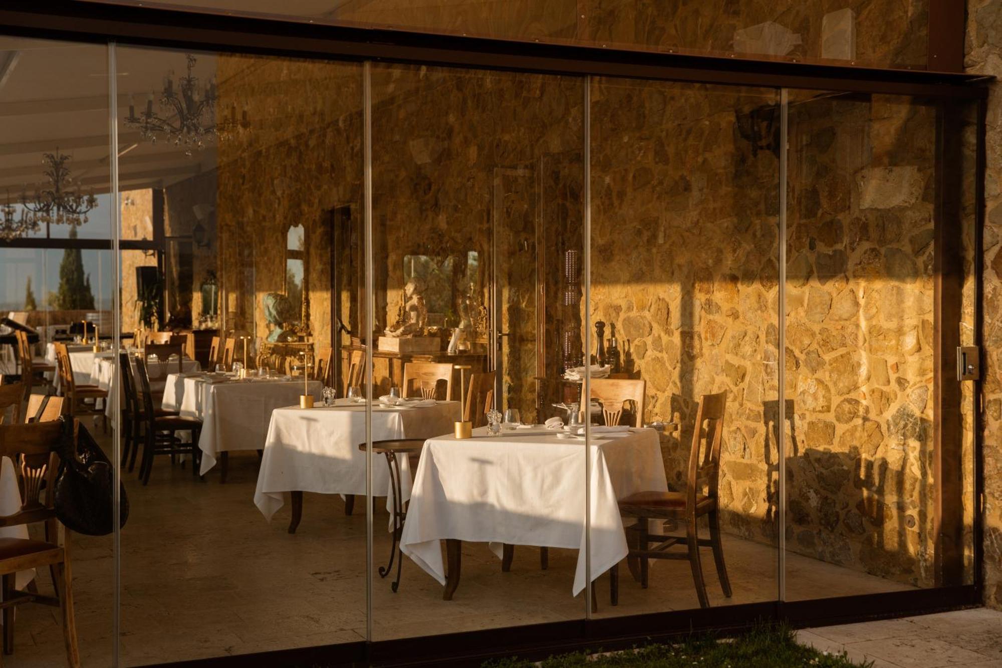 Castello Di Velona Resort, Thermal Spa & Winery Montalcino Exterior foto
