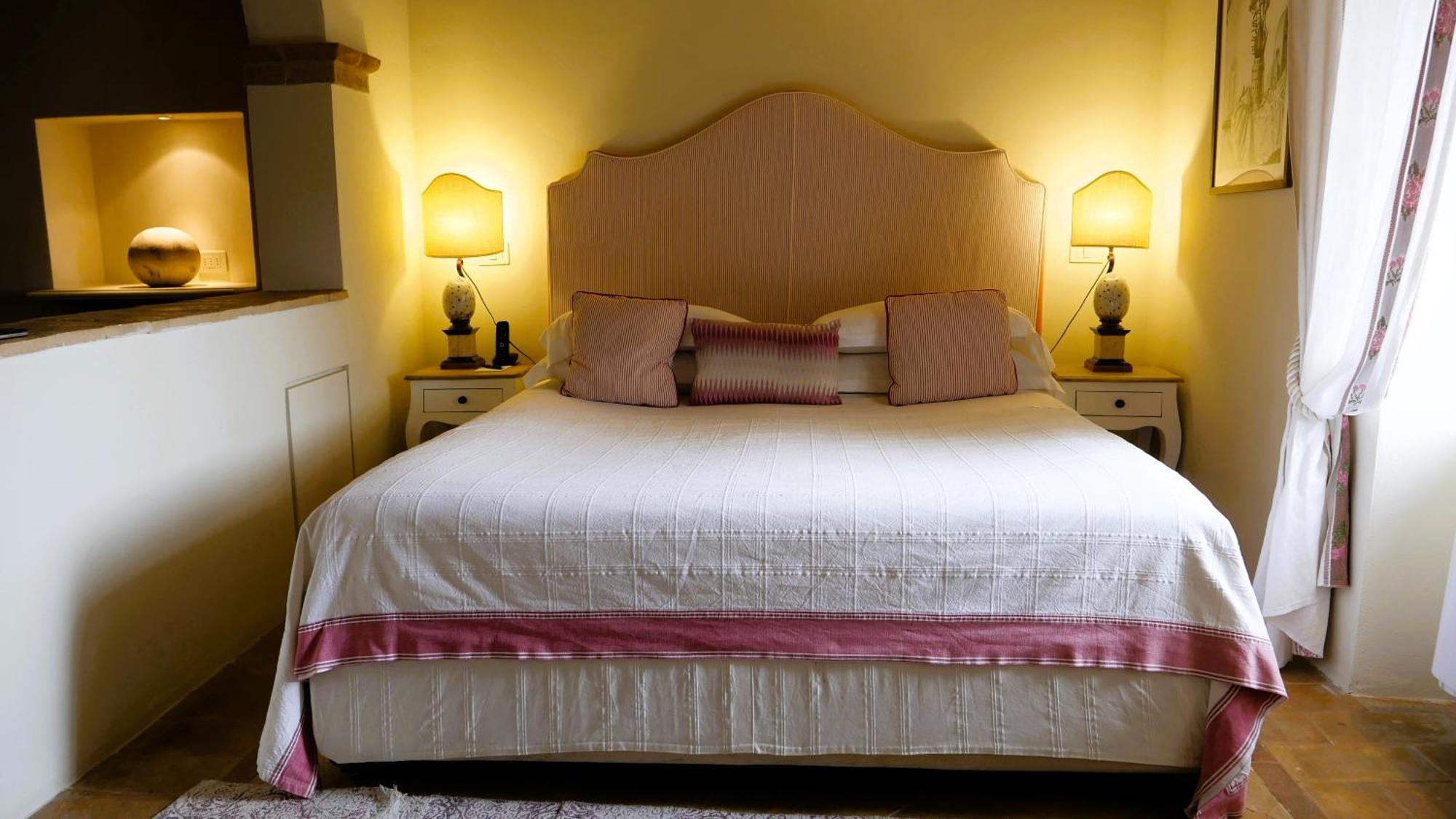 Castello Di Velona Resort, Thermal Spa & Winery Montalcino Exterior foto